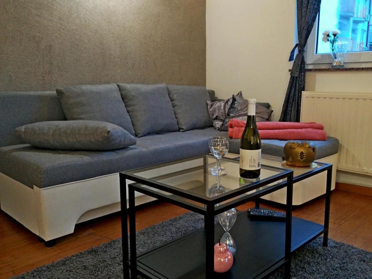 Factory - Self Check In Apartment Osijek Exterior foto