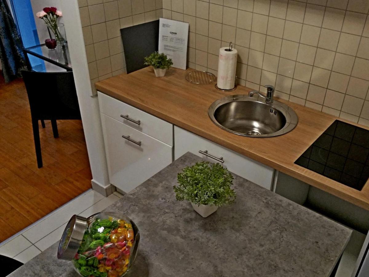 Factory - Self Check In Apartment Osijek Exterior foto