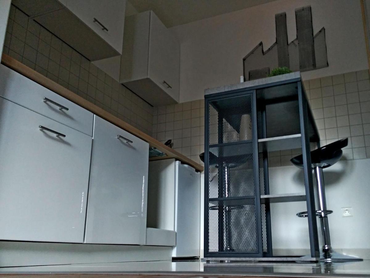 Factory - Self Check In Apartment Osijek Exterior foto