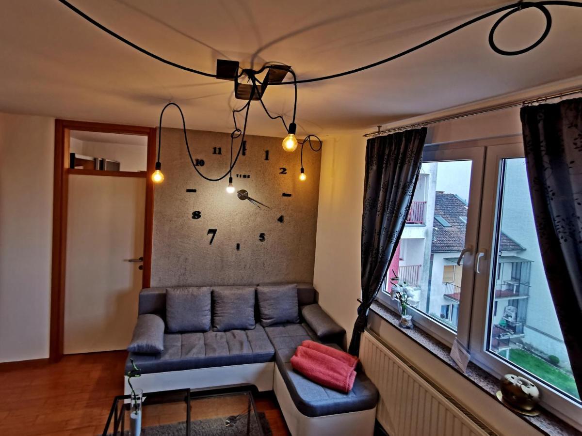 Factory - Self Check In Apartment Osijek Exterior foto